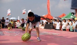 体育生栏杆救人操视频吃瓜,体育生英勇救人瞬间引网友热议